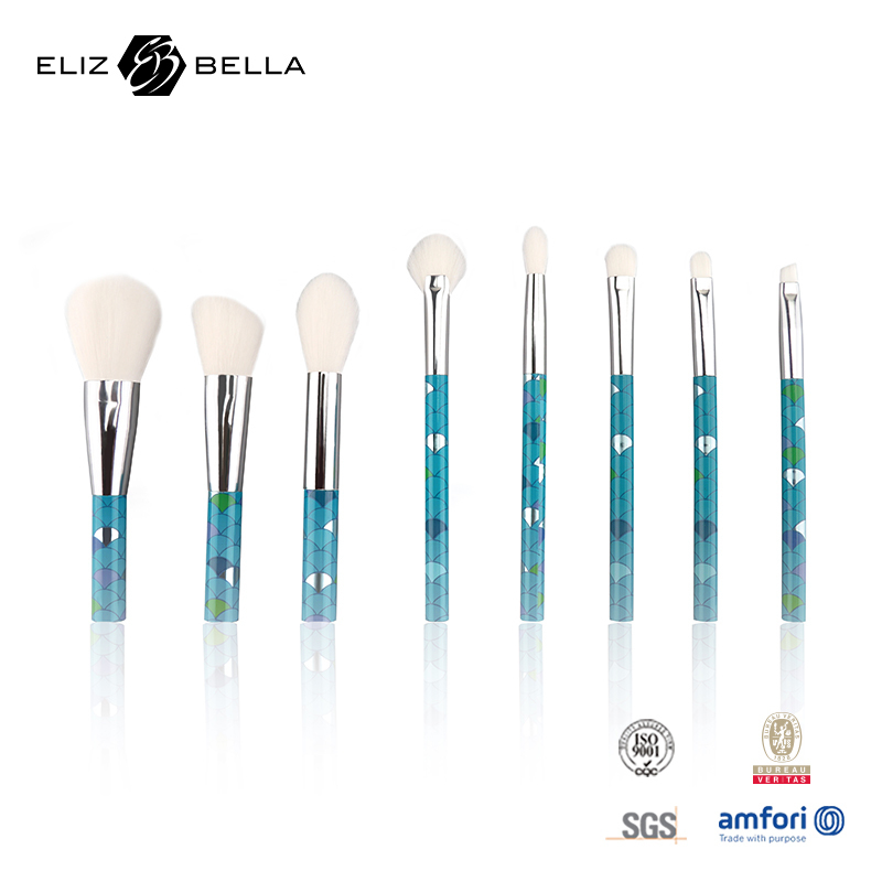 Fluffier And Hygienic Travel Makeup Brush Set Ideal for On-the-go Touch-ups Synthetic Hair Black/ Customized Colors